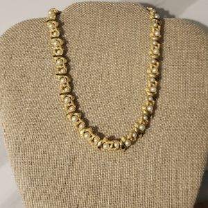 Vintage Faux pearl and gold plated necklace